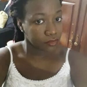 Meet your Posher, Aisha